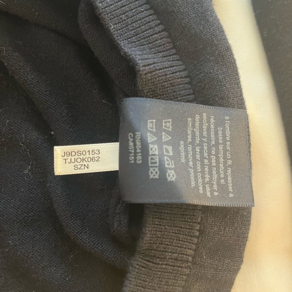 Tommy Hilfiger V Neck Sweater - Picture 2 of 4